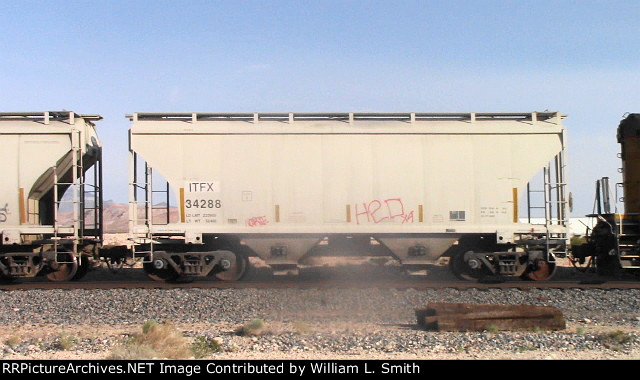 EB Unit Covered Hooper Frt at Erie NV W-Pshr -8